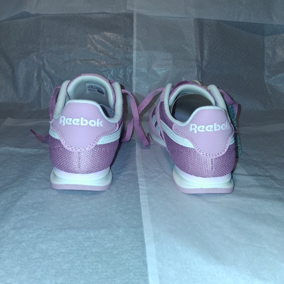 Reebok Sneakers, Brand New, Women size 9 - Picture 3 of 9